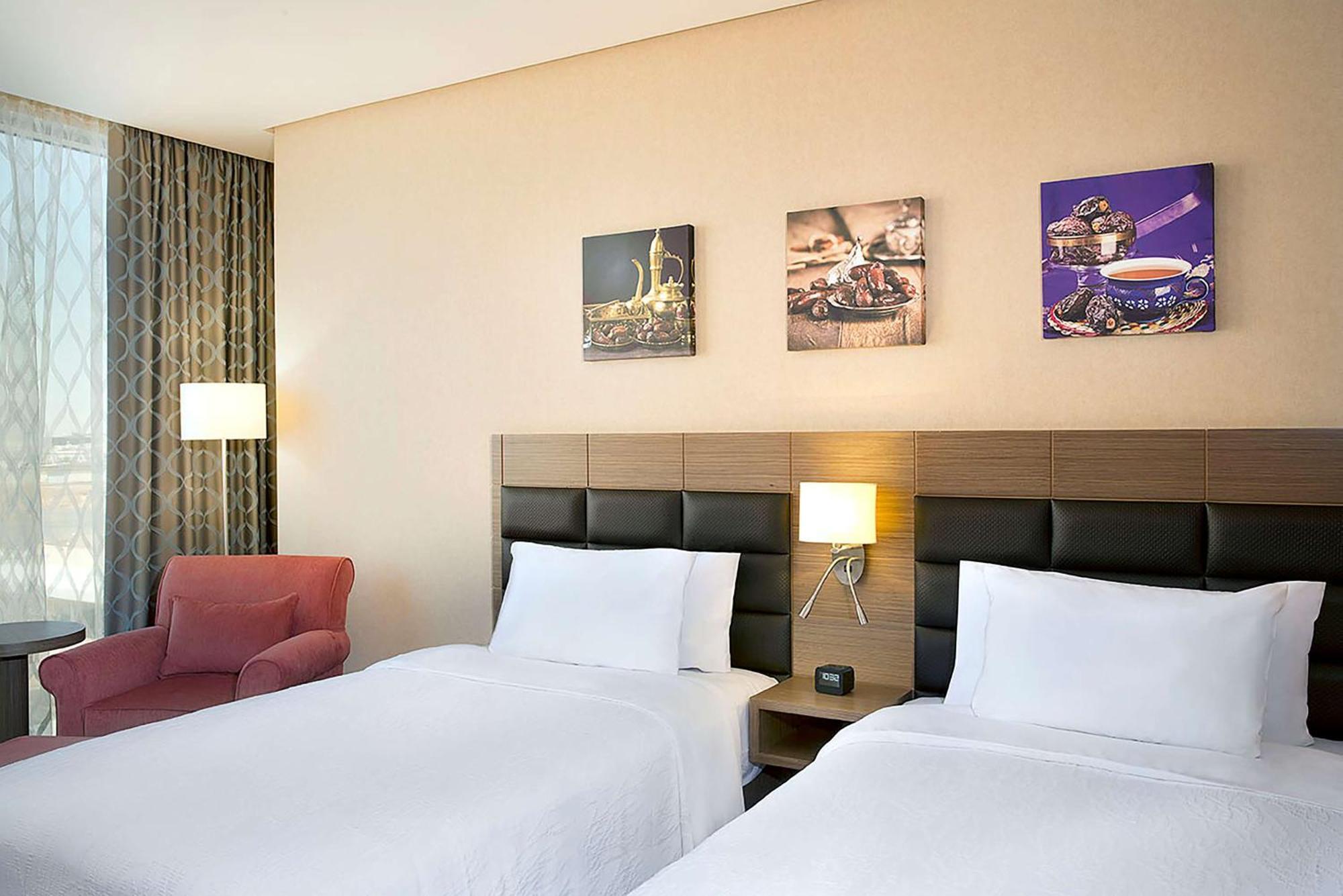 Hilton Garden Inn Tabuk Exterior photo