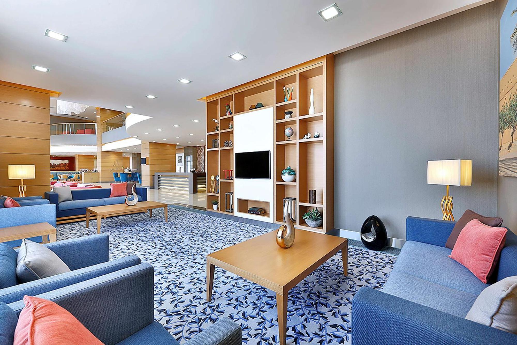 Hilton Garden Inn Tabuk Exterior photo